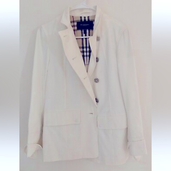 Gorgeous Bright White Burberry Suit Jacket Mint Condition Size 8 - Picture 4 of 6